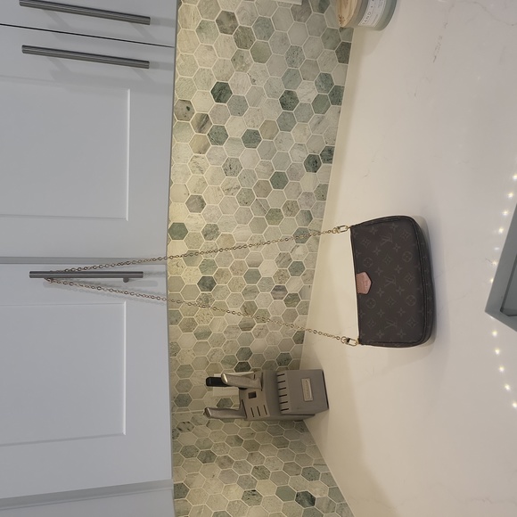 Louis Vuitton Pochette Pouch - Picture 13 of 15